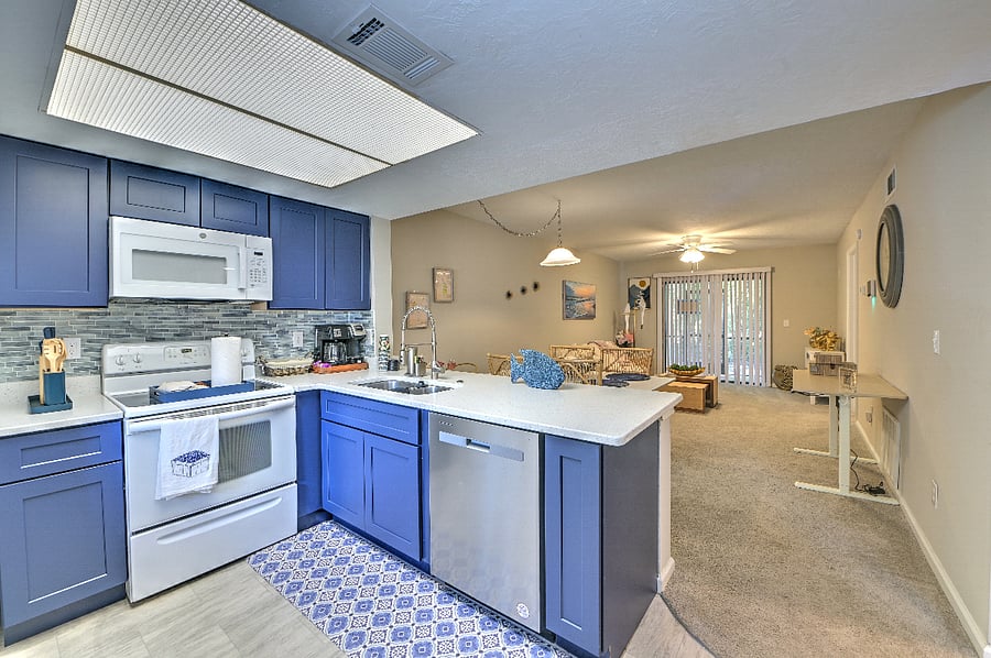 Furnished Finder property 880101_1 photo 4
