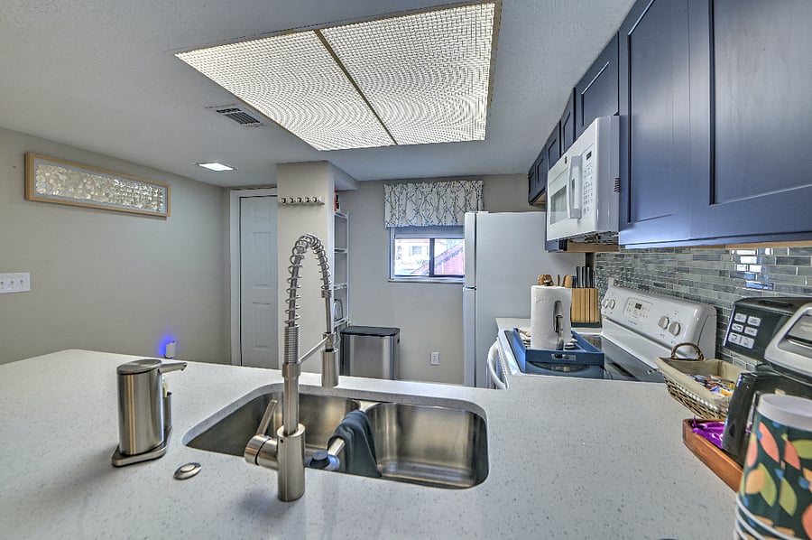 Furnished Finder property 880101_1 photo 11