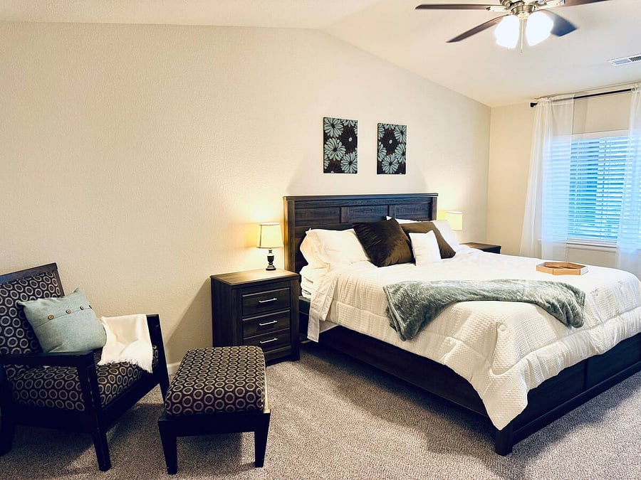 Furnished Finder property 880112_1 photo 4