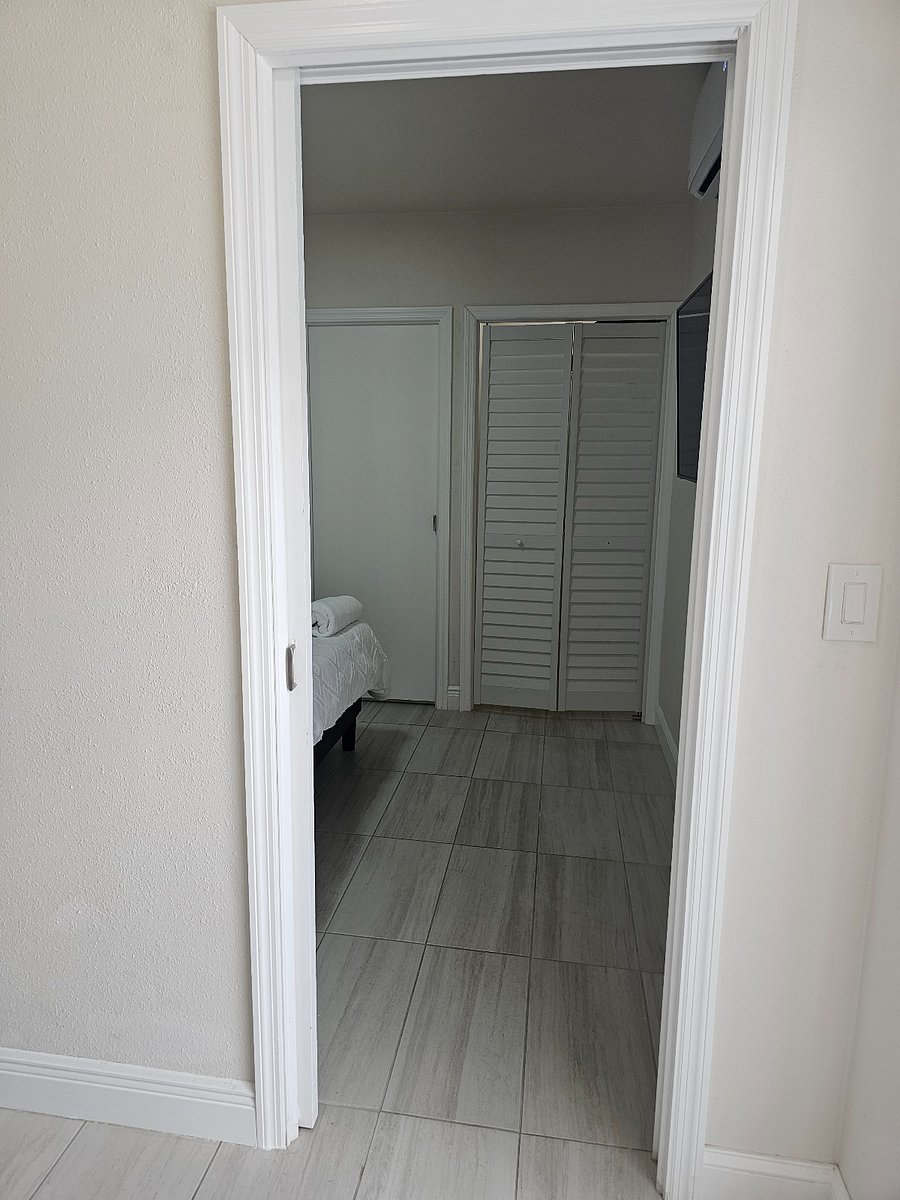 Furnished Finder property 880127_1 photo 12