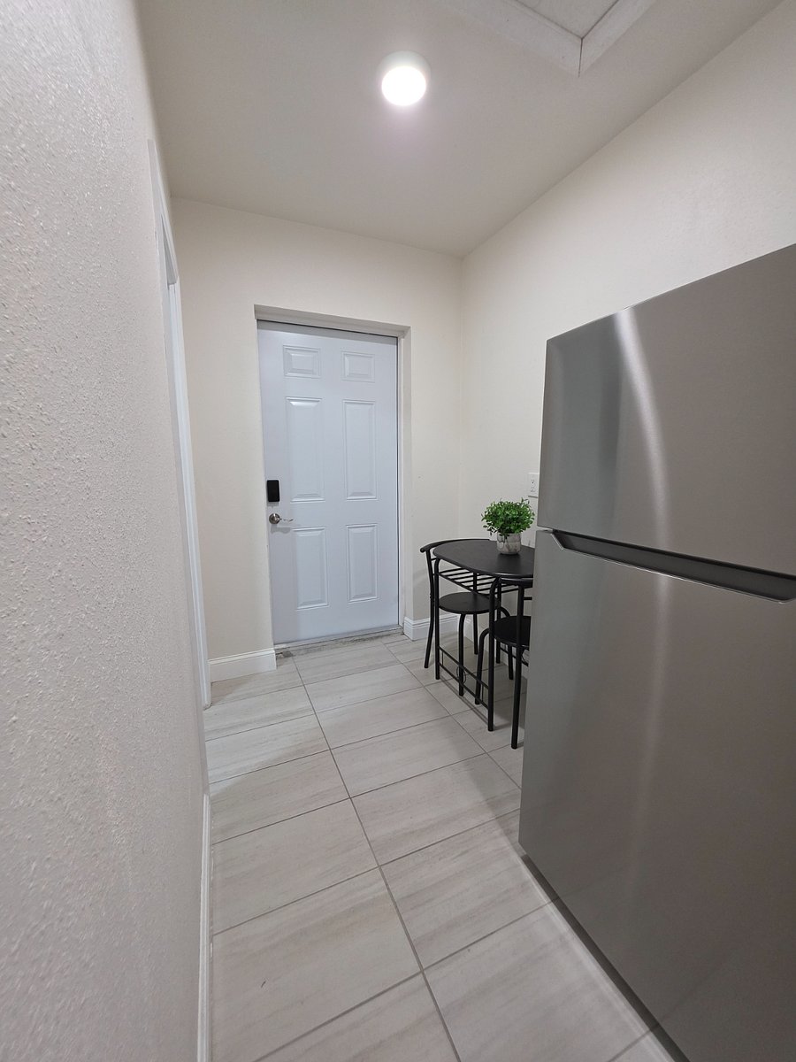 Furnished Finder property 880127_1 photo 17