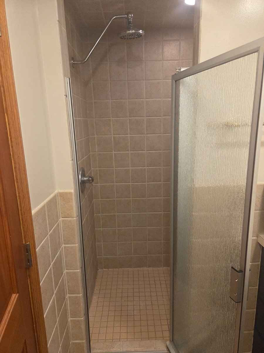 Shower entrance