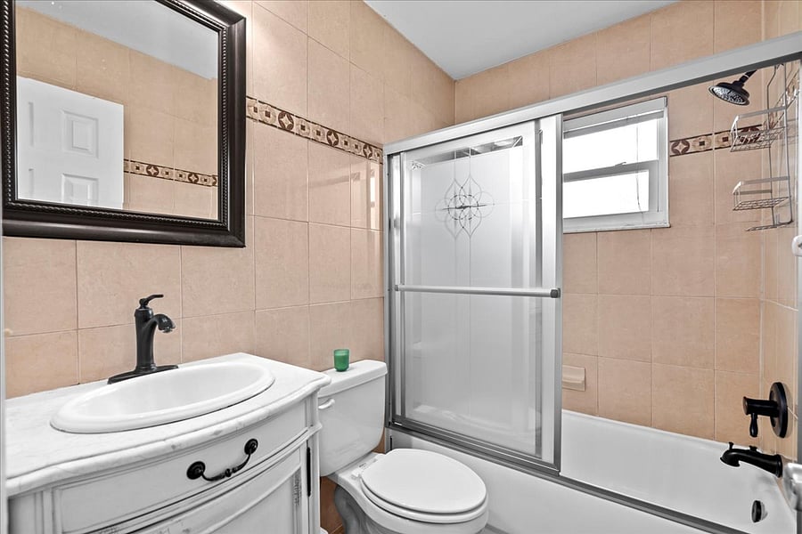 Furnished Finder property 880143_1 photo 15