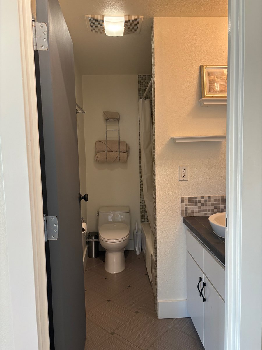Furnished Finder property 880148_1 photo 8