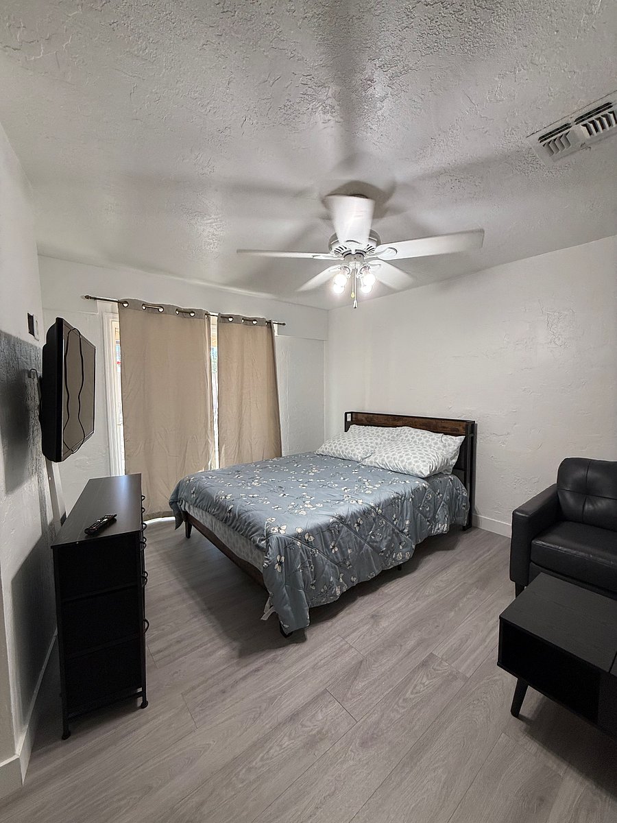 Furnished Finder property 880157_1 photo 12