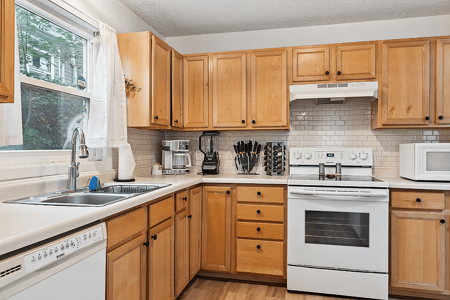 Furnished Finder property 880160_1 photo 4