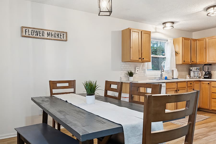 Furnished Finder property 880160_1 photo 7