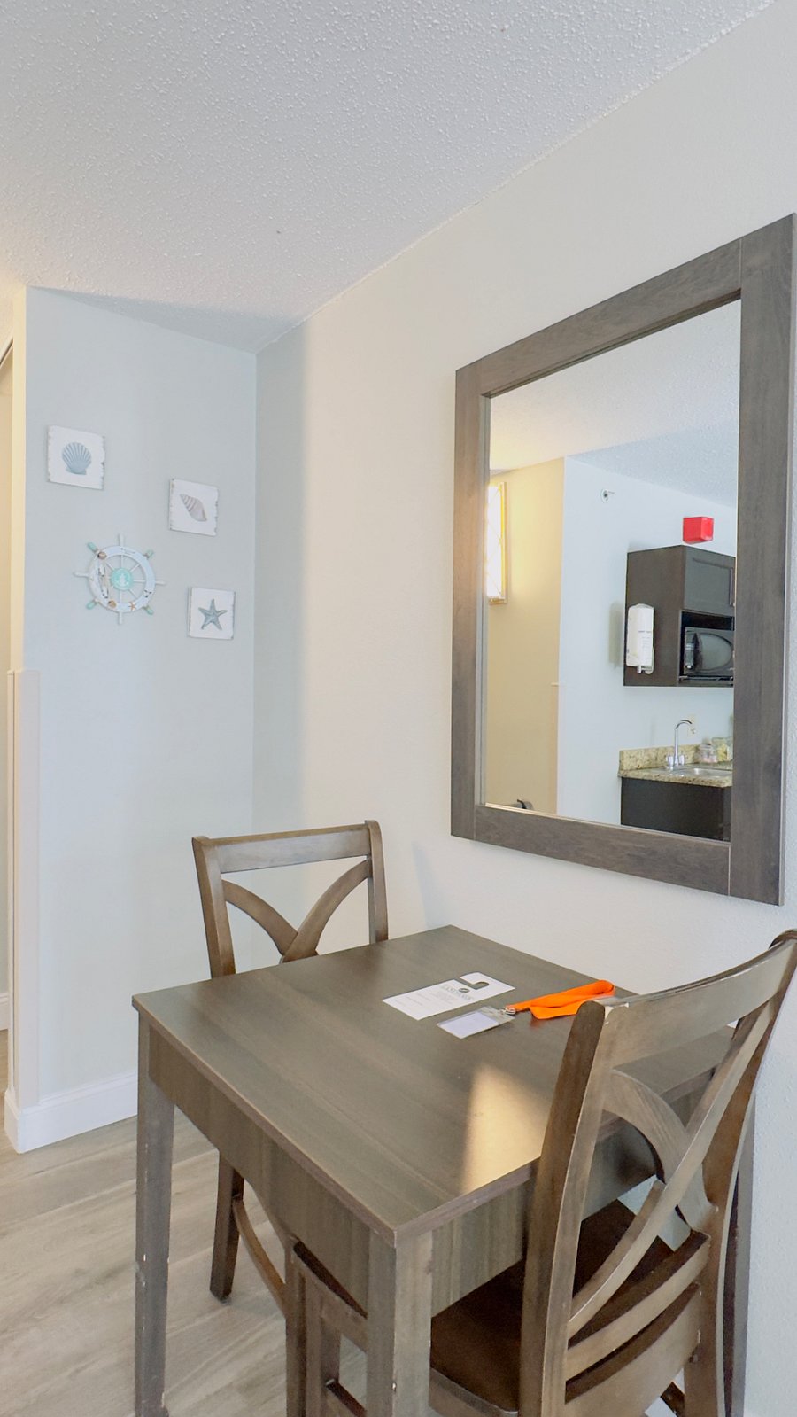 Furnished Finder property 880162_1 photo 5