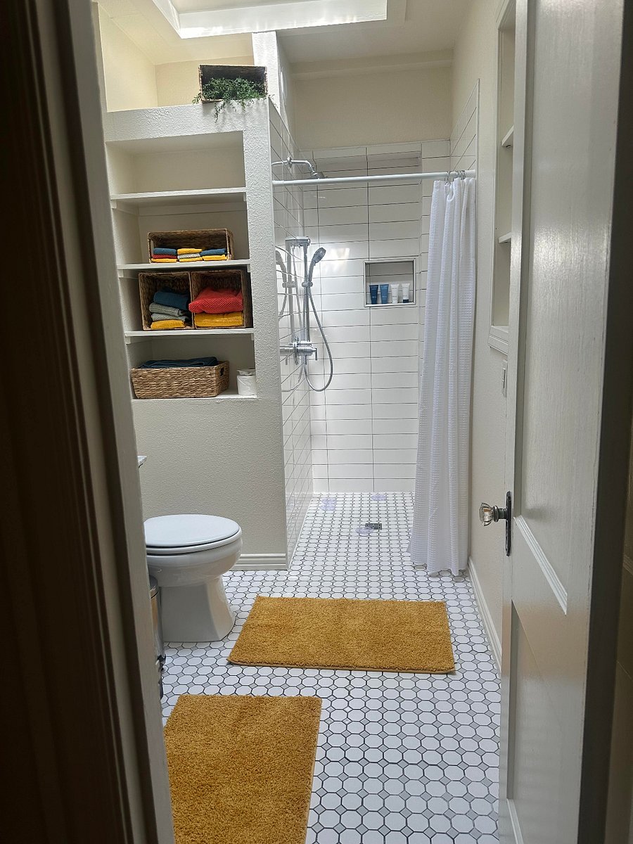 Furnished Finder property 880185_1 photo 8