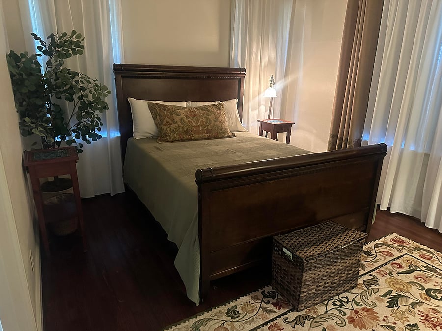 Furnished Finder property 880185_1 photo 9
