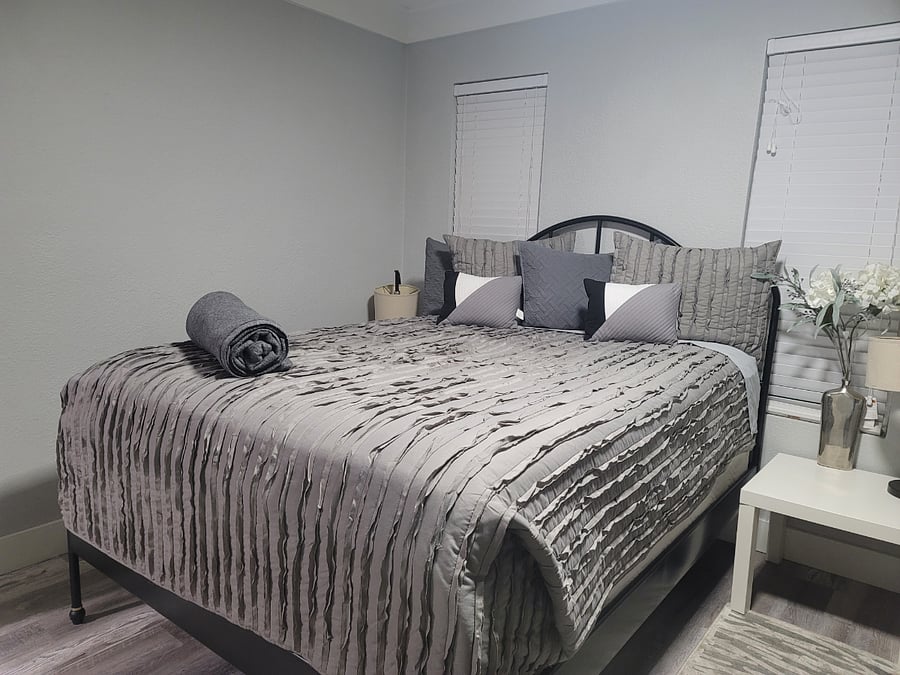 Furnished Finder property 880186_1 photo 4