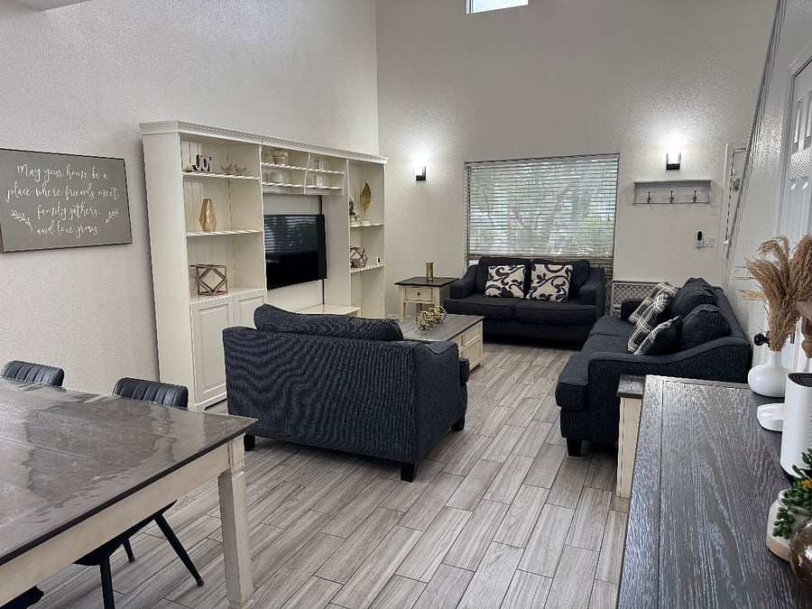 Furnished Finder property 880198_1 photo 18