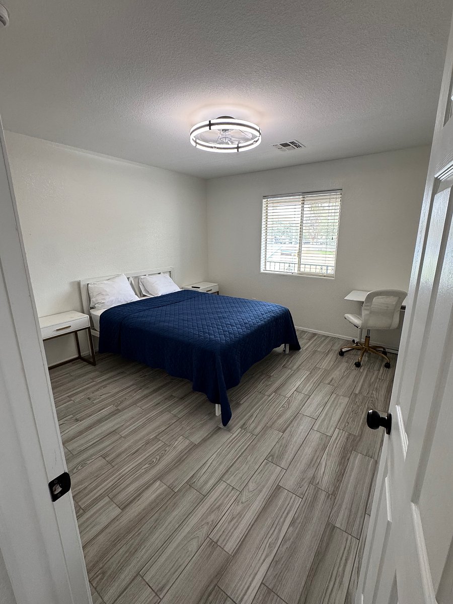 Furnished Finder property 880198_1 photo 24