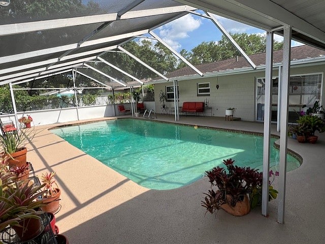 Large Screened Pool