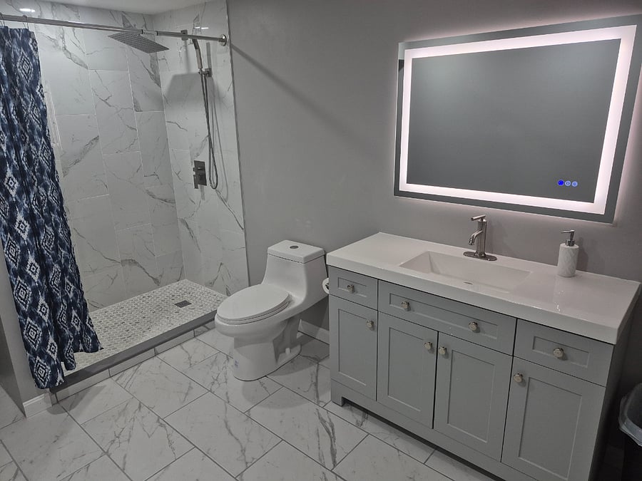 Tiled Standup Bathroom