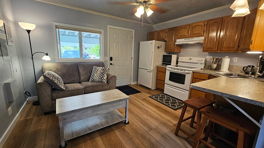 Furnished Finder property 880232_1 photo 3