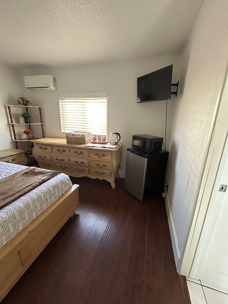 Furnished Finder property 880257_1 photo 4