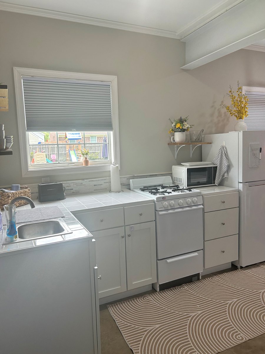 Furnished Finder property 880270_1 photo 14