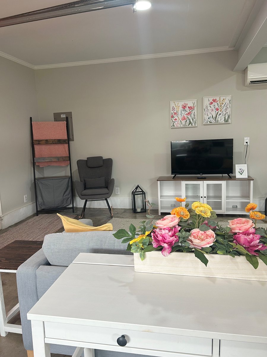 Furnished Finder property 880270_1 photo 7