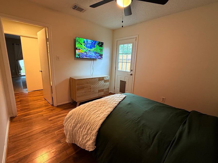 Furnished Finder property 880271_1 photo 8