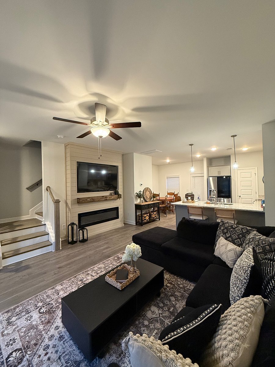 Furnished Finder property 880273_1 photo 3