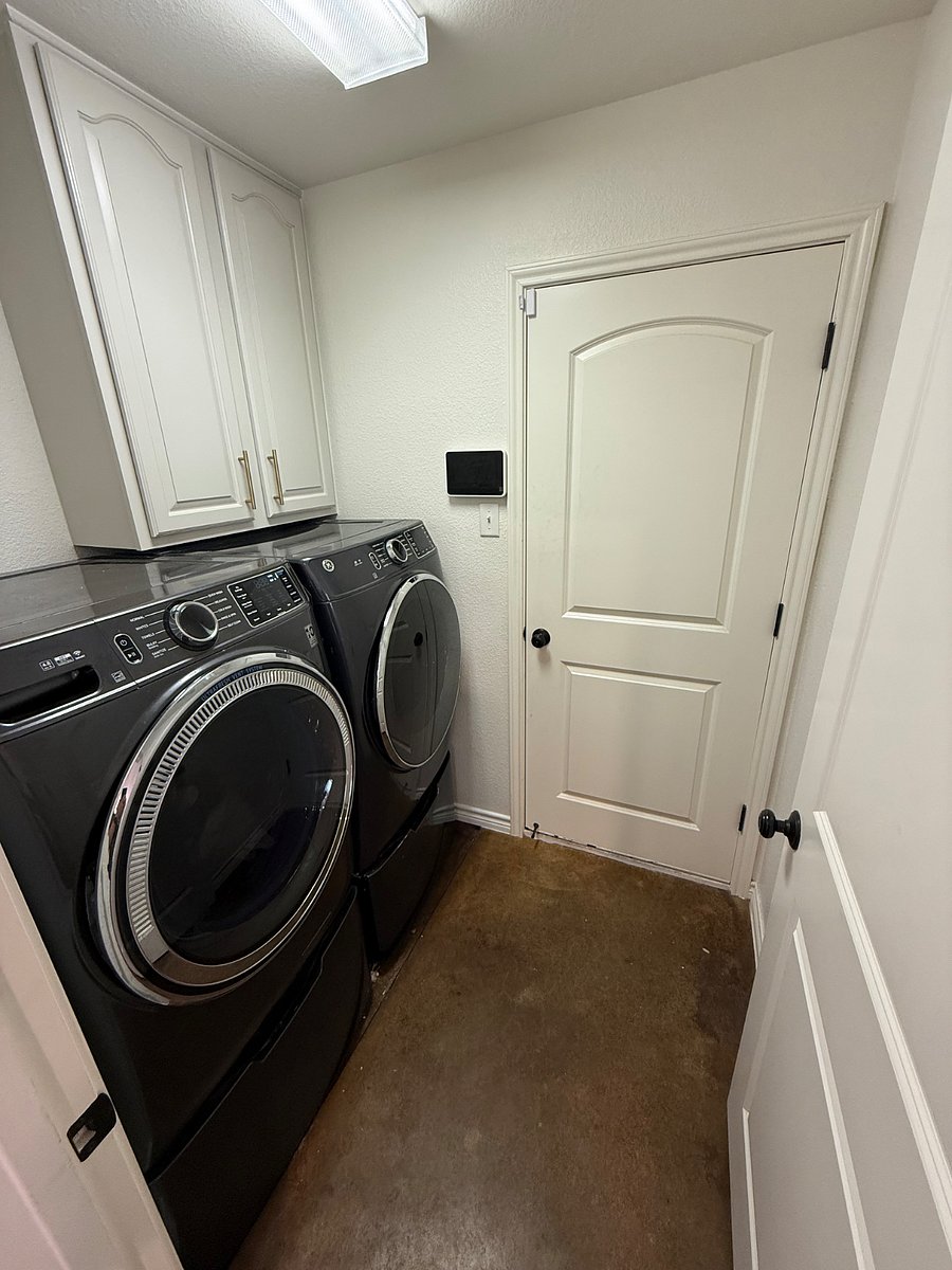 Furnished Finder property 880276_1 photo 17