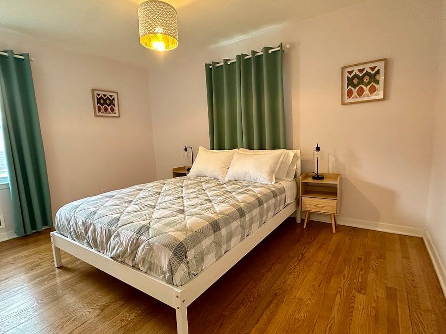 Furnished Finder property 880281_1 photo 15
