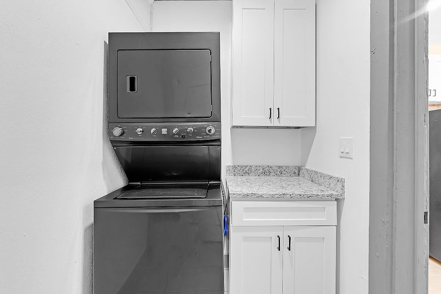 Furnished Finder property 880282_1 photo 3