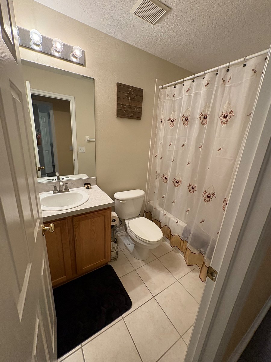 Furnished Finder property 880284_1 photo 12