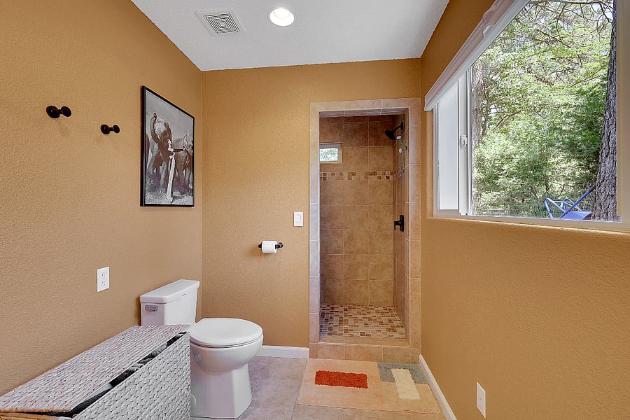 Primary ensuite bathroom
