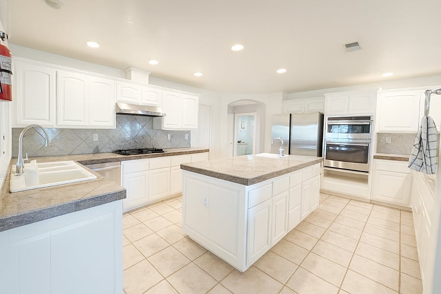 Furnished Finder property 880309_1 photo 17