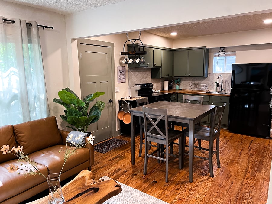 Furnished Finder property 880352_1 photo 6