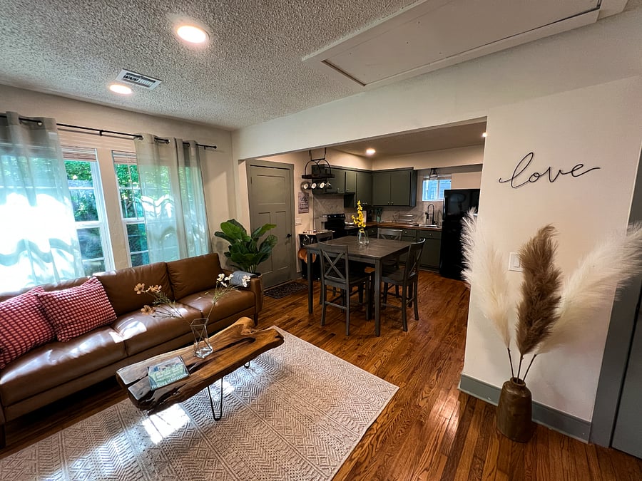 Furnished Finder property 880352_1 photo 8