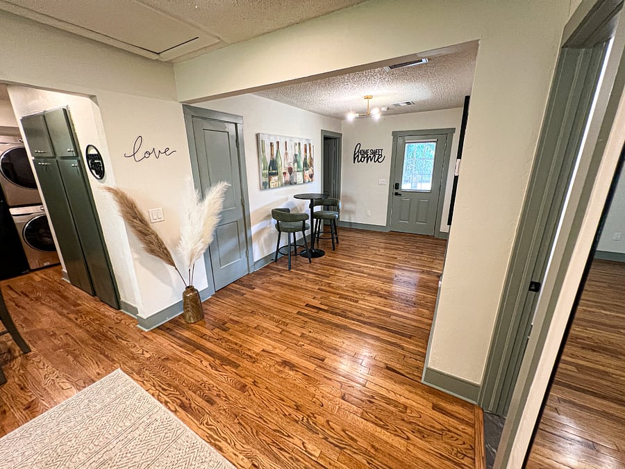 Furnished Finder property 880352_1 photo 43