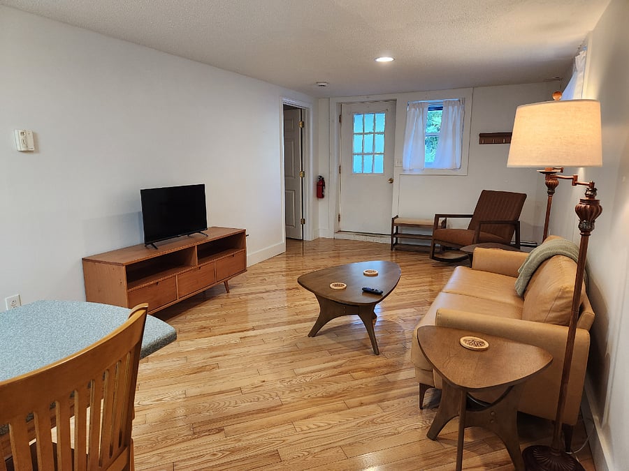 Furnished Finder property 880369_1 photo 3