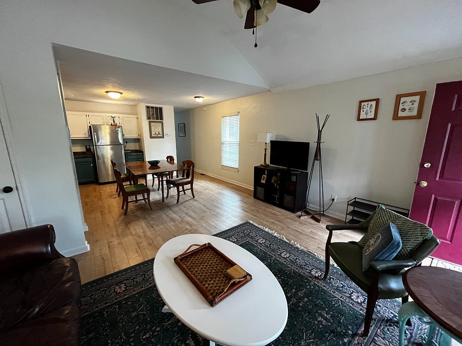 Furnished Finder property 880378_1 photo 3