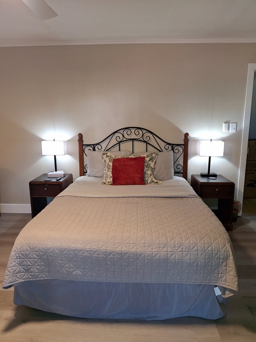 Sleep well in your comfy Queen bed!