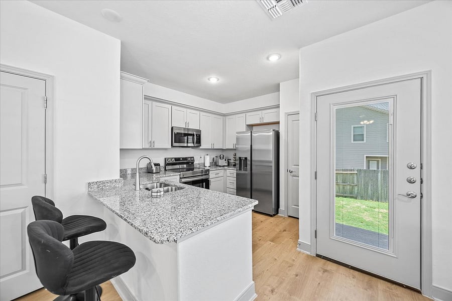 Furnished Finder property 880407_1 photo 9