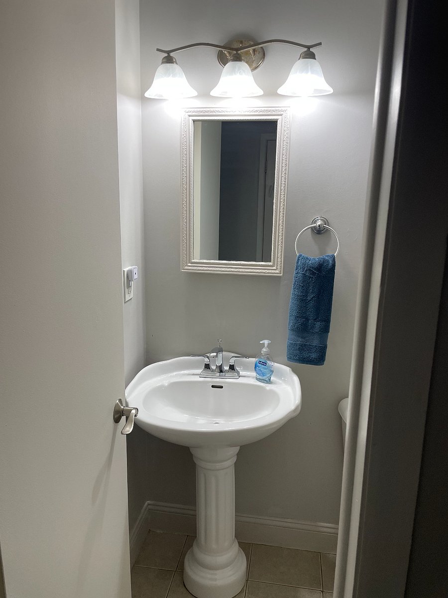 Furnished Finder property 880420_1 photo 31