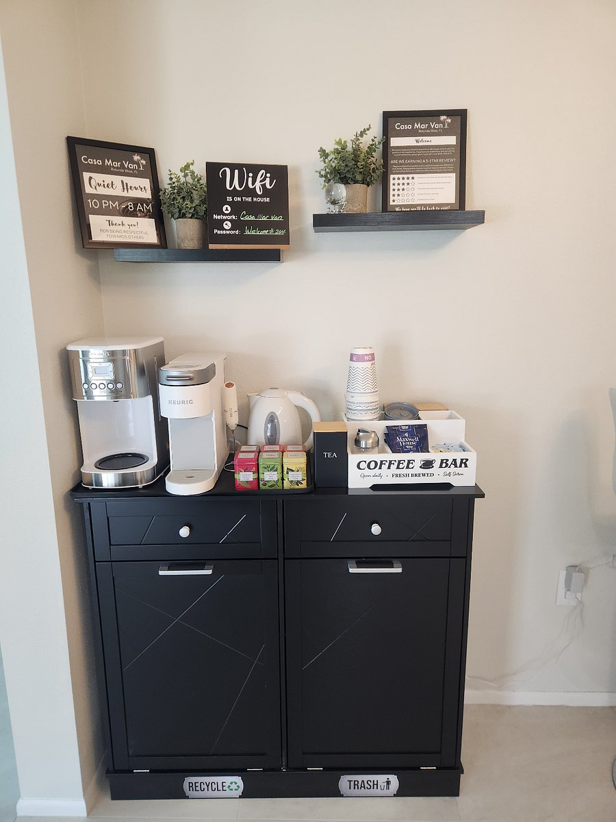 Coffee & Tea Bar