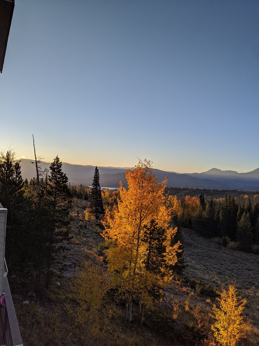 Views of Lake Dillon and Keystone's Outback bowl!