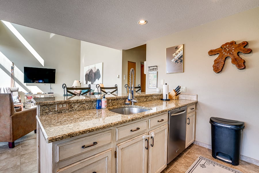 Furnished Finder property 880462_1 photo 9