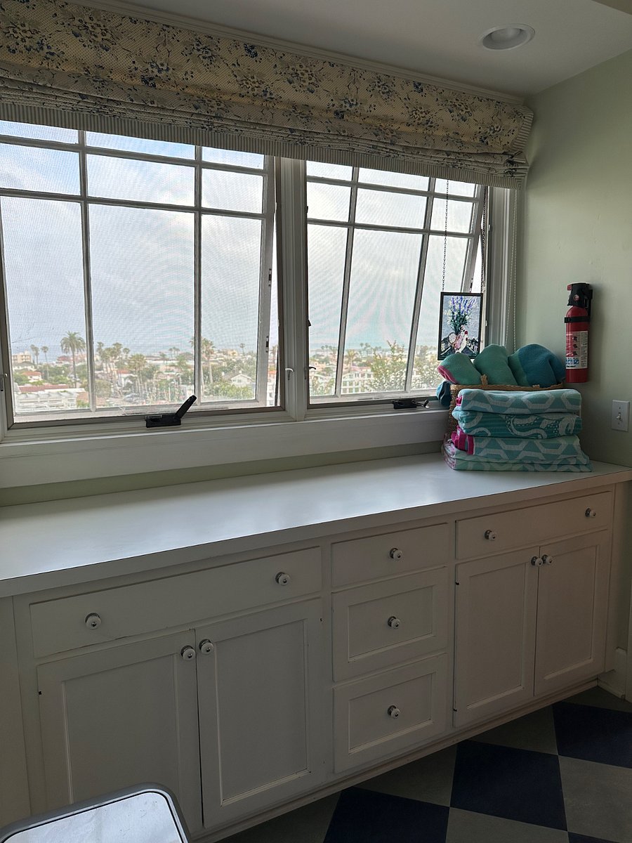 Furnished Finder property 880472_1 photo 51