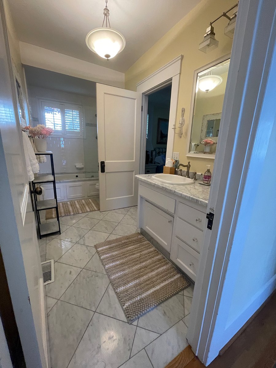 Furnished Finder property 880472_1 photo 70