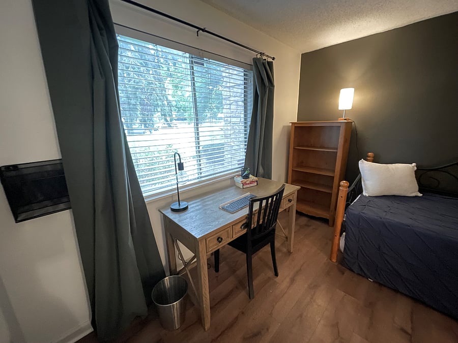 Furnished Finder property 880476_1 photo 3