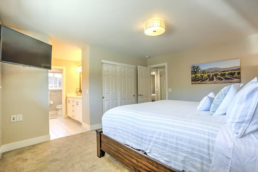Furnished Finder property 880488_1 photo 12