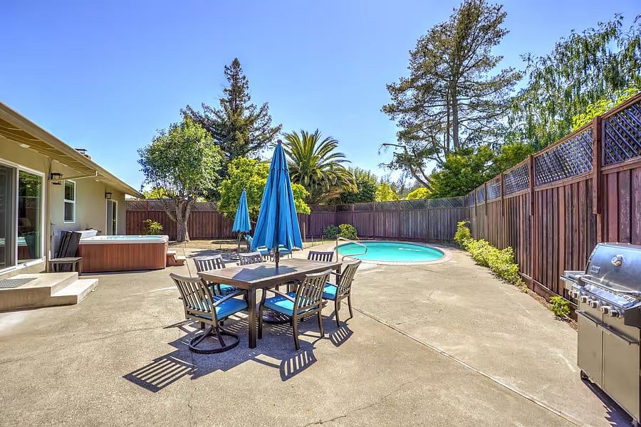 Furnished Finder property 880488_1 photo 29