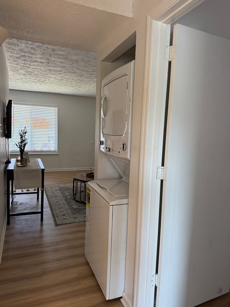 Furnished Finder property 880519_1 photo 6