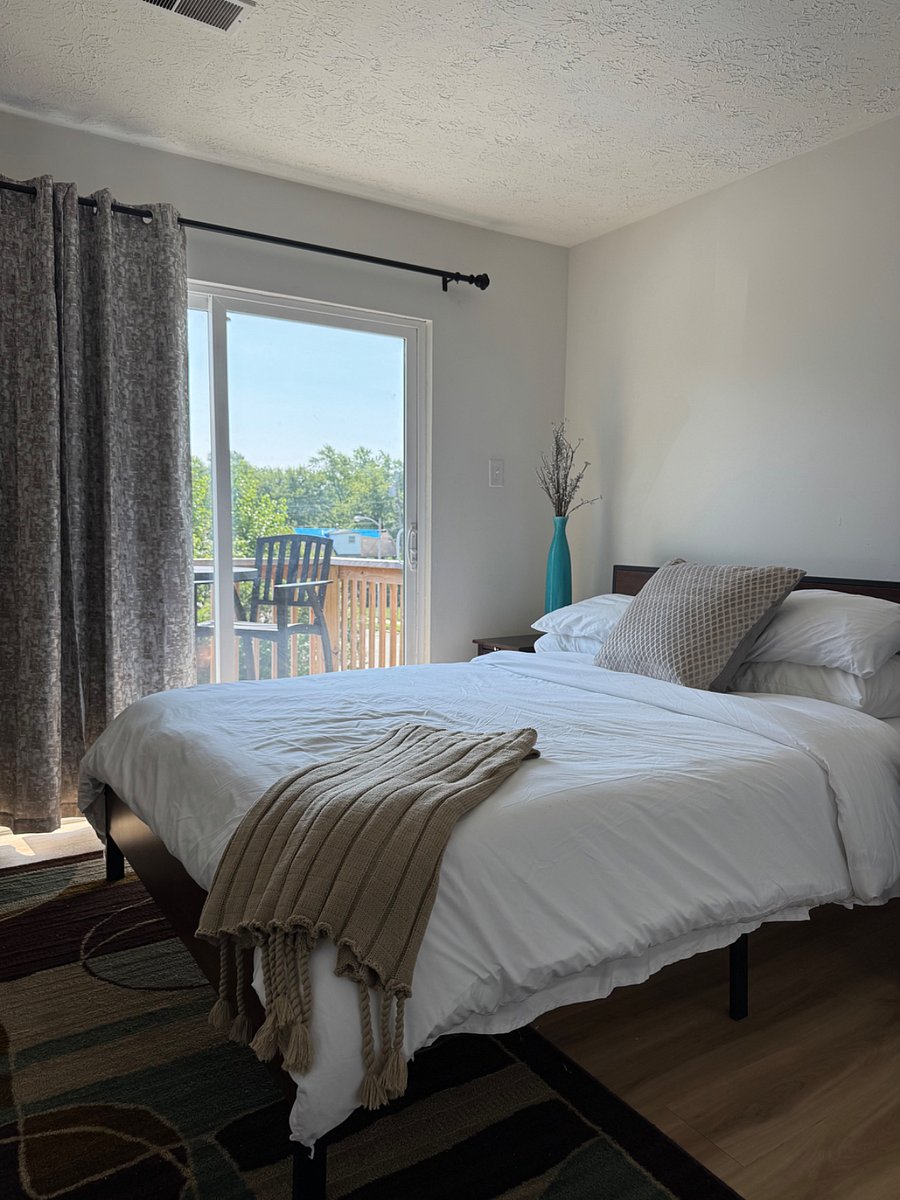 Furnished Finder property 880519_1 photo 12