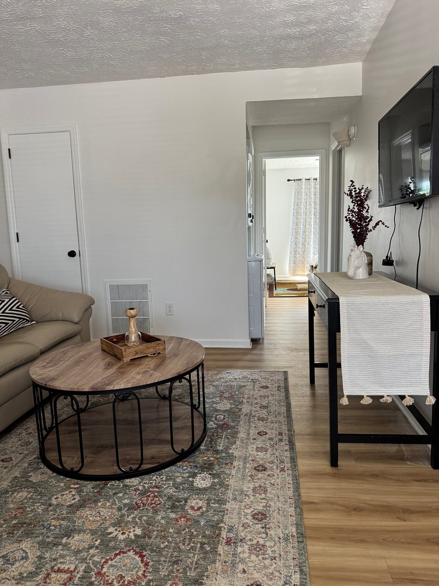 Furnished Finder property 880519_1 photo 5